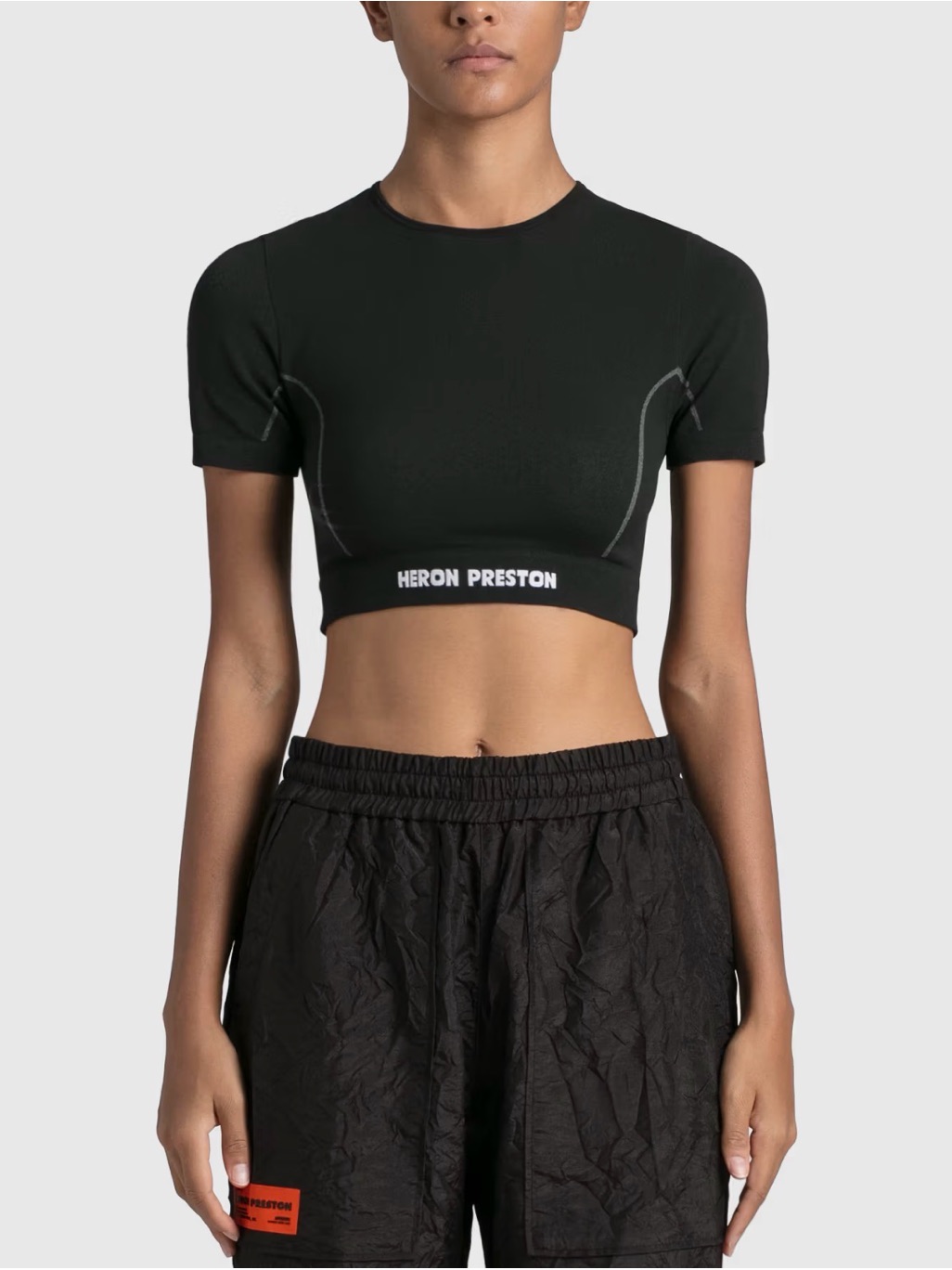 Heron Preston Active Logo Short Sleeve Top In Black & White